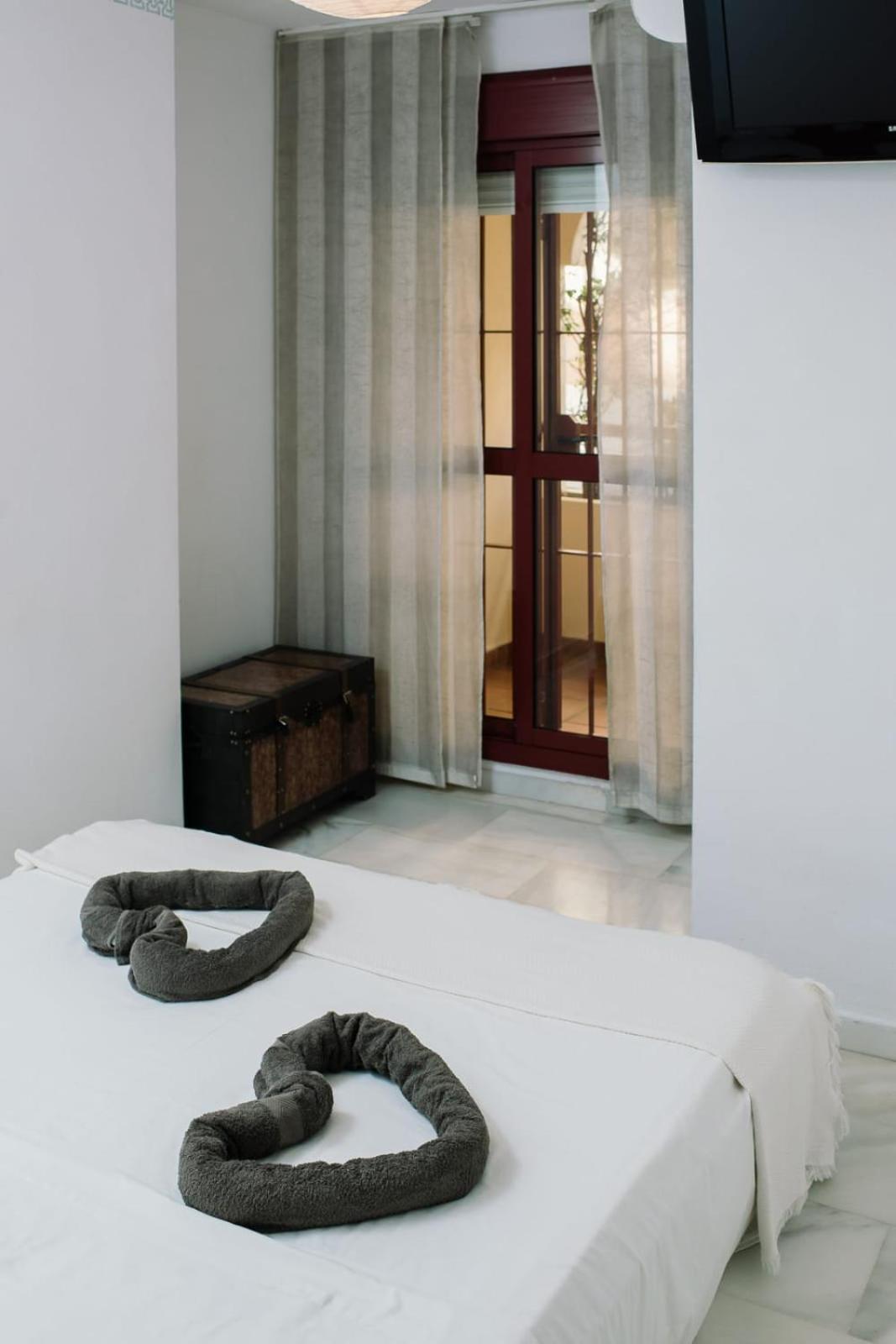 Le Soleil Urban Rooms Benalmadena Ngoại thất bức ảnh